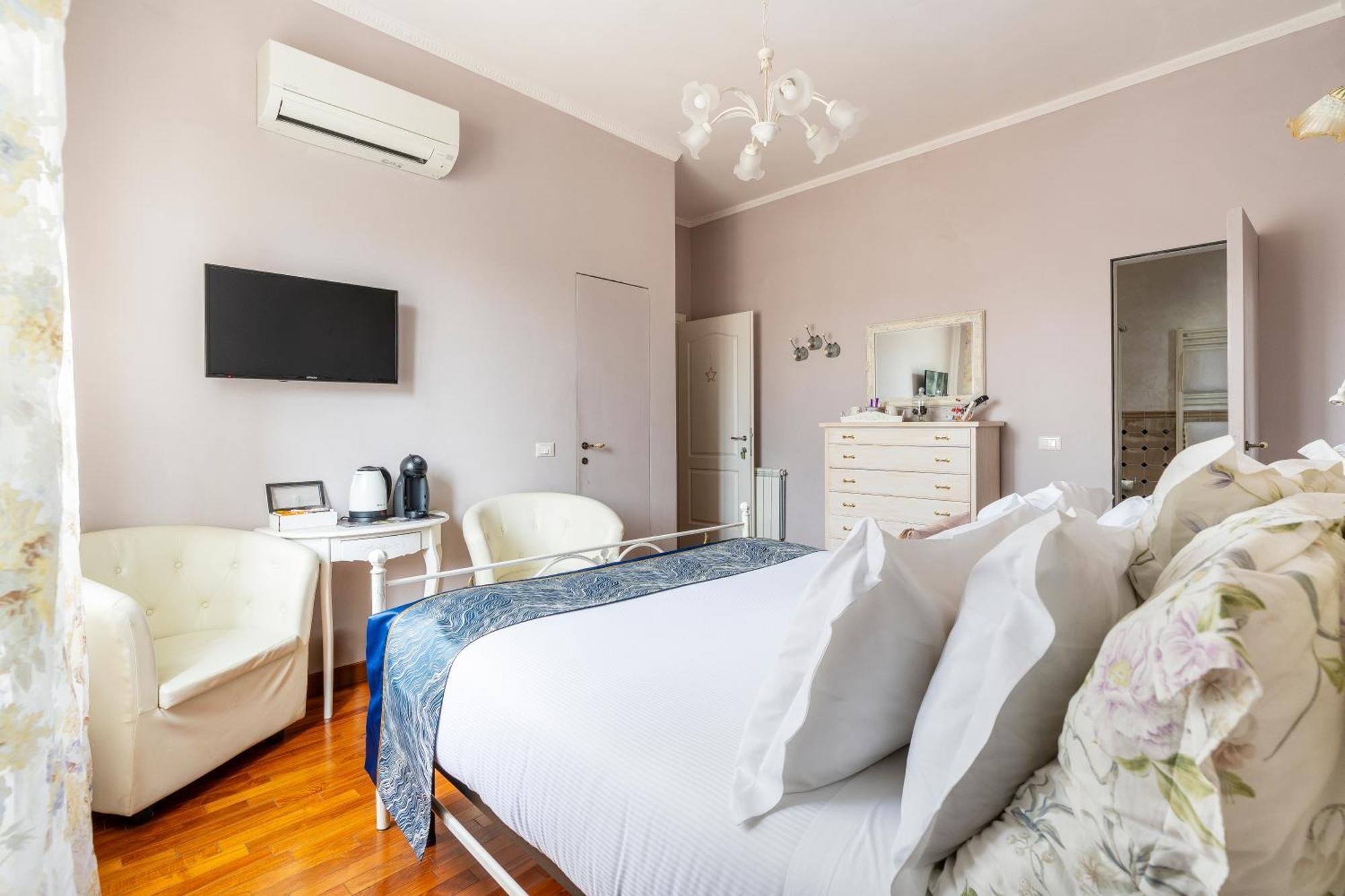 View Boutique - Milu Holidays * Florencia